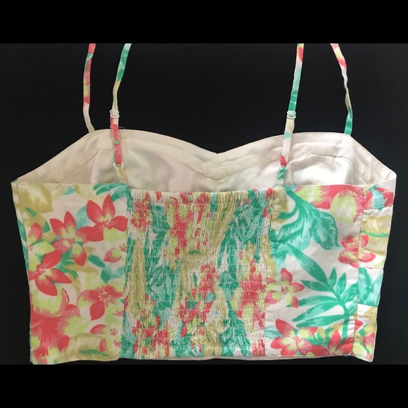 American Eagle Floral Tropical Crop Top - Picture 3 of 5
